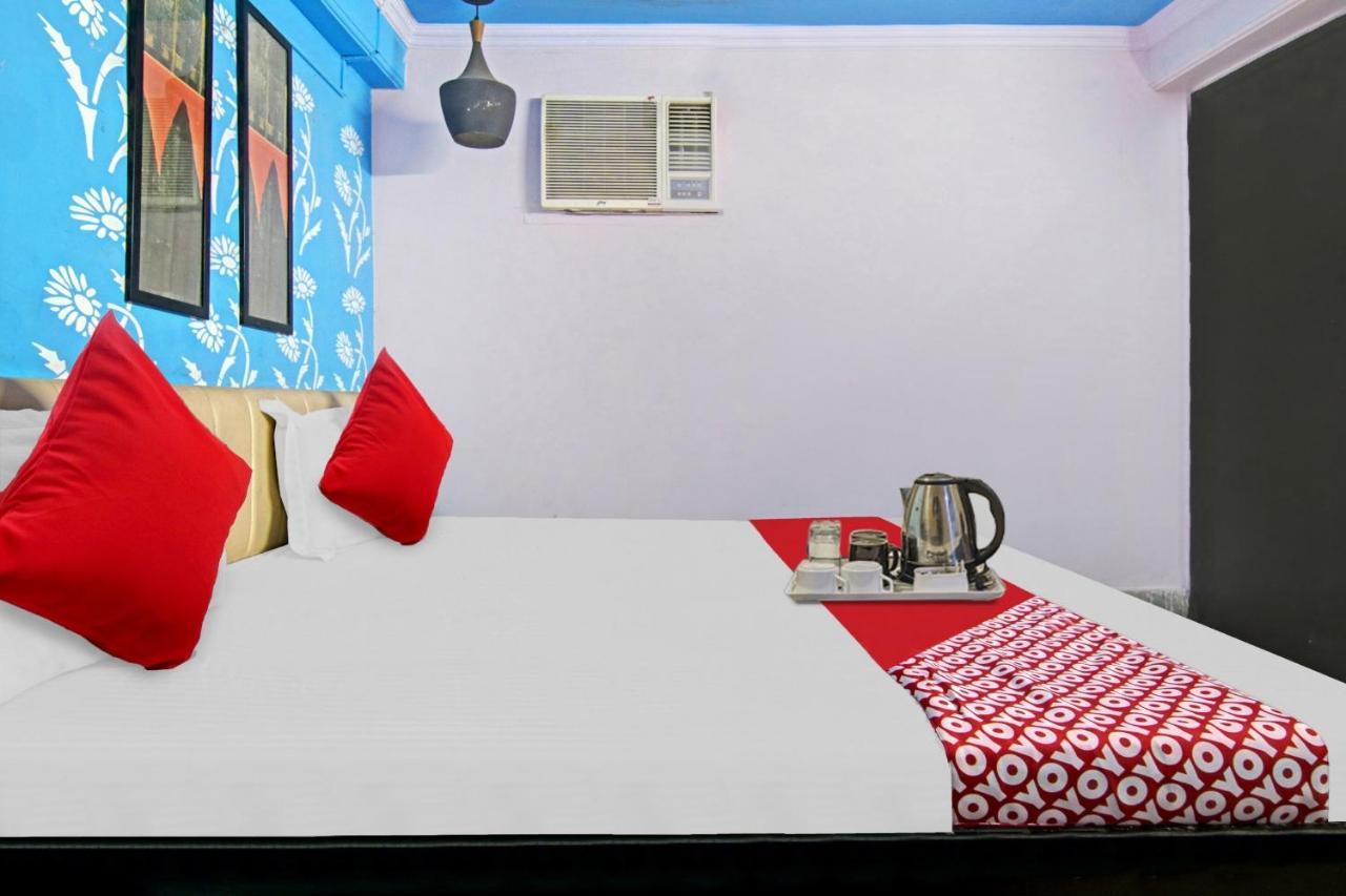 Flagship Hotel Decent Stay Near Pvr Vikaspuri Delhi Yeni Delhi Dış mekan fotoğraf