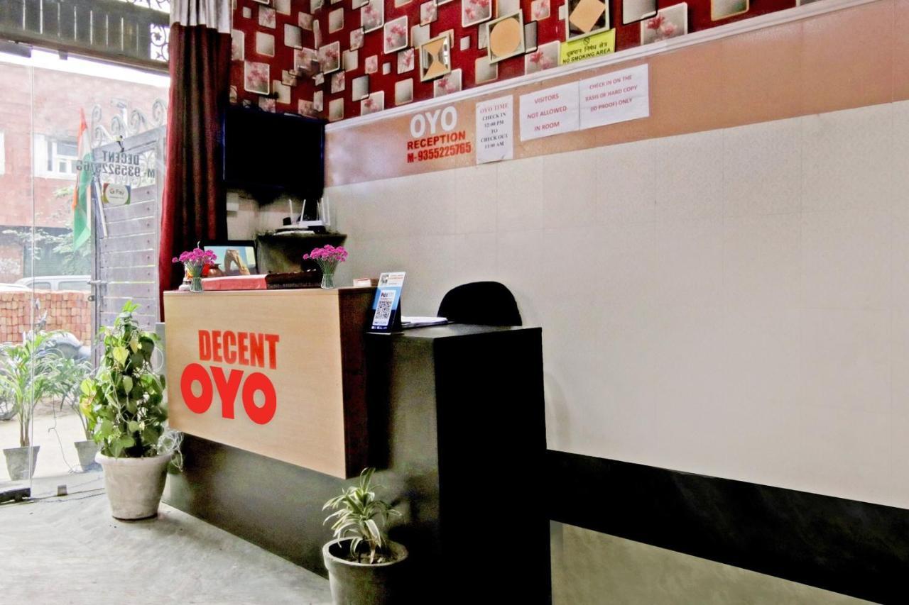 Flagship Hotel Decent Stay Near Pvr Vikaspuri Delhi Yeni Delhi Dış mekan fotoğraf