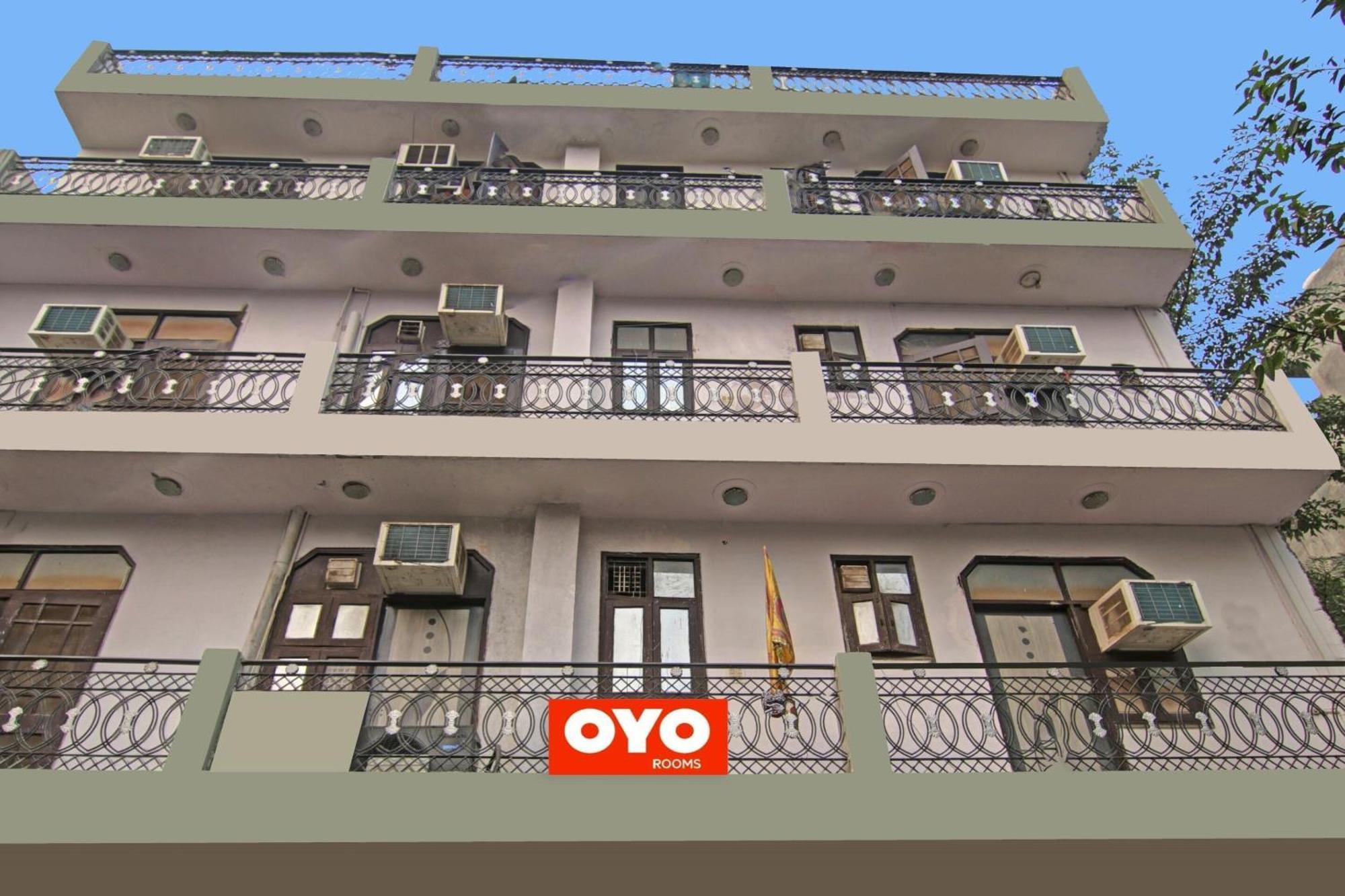 Flagship Hotel Decent Stay Near Pvr Vikaspuri Delhi Yeni Delhi Dış mekan fotoğraf